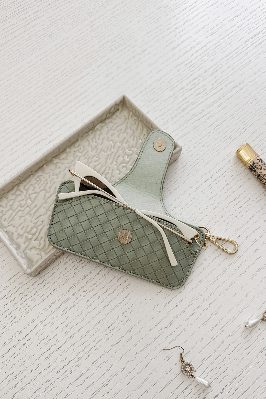 Louenhide Skittle Sunglass Case Woven Sage Green