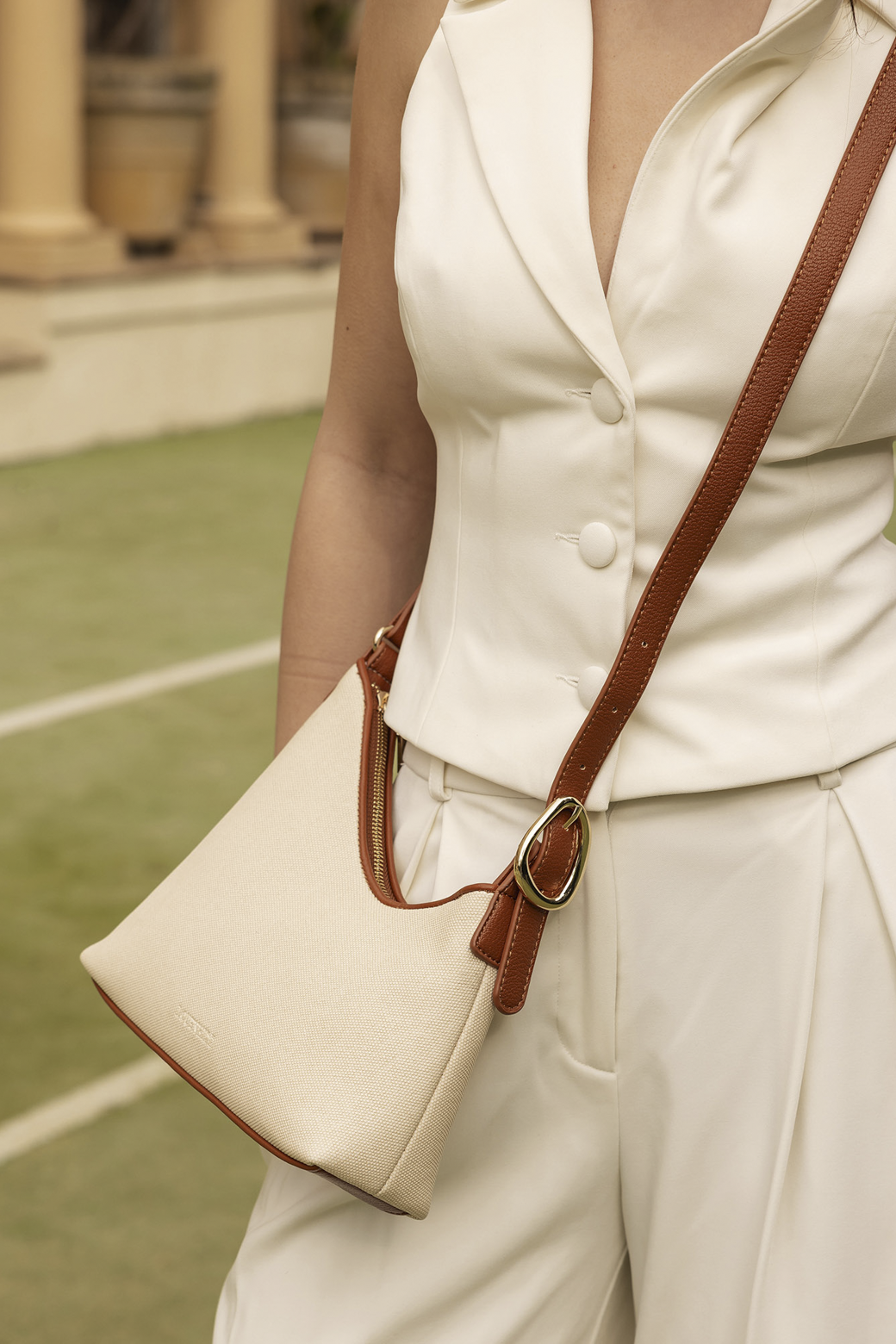 Louenhide Amelia Shoulder Bag Canvas/Tan