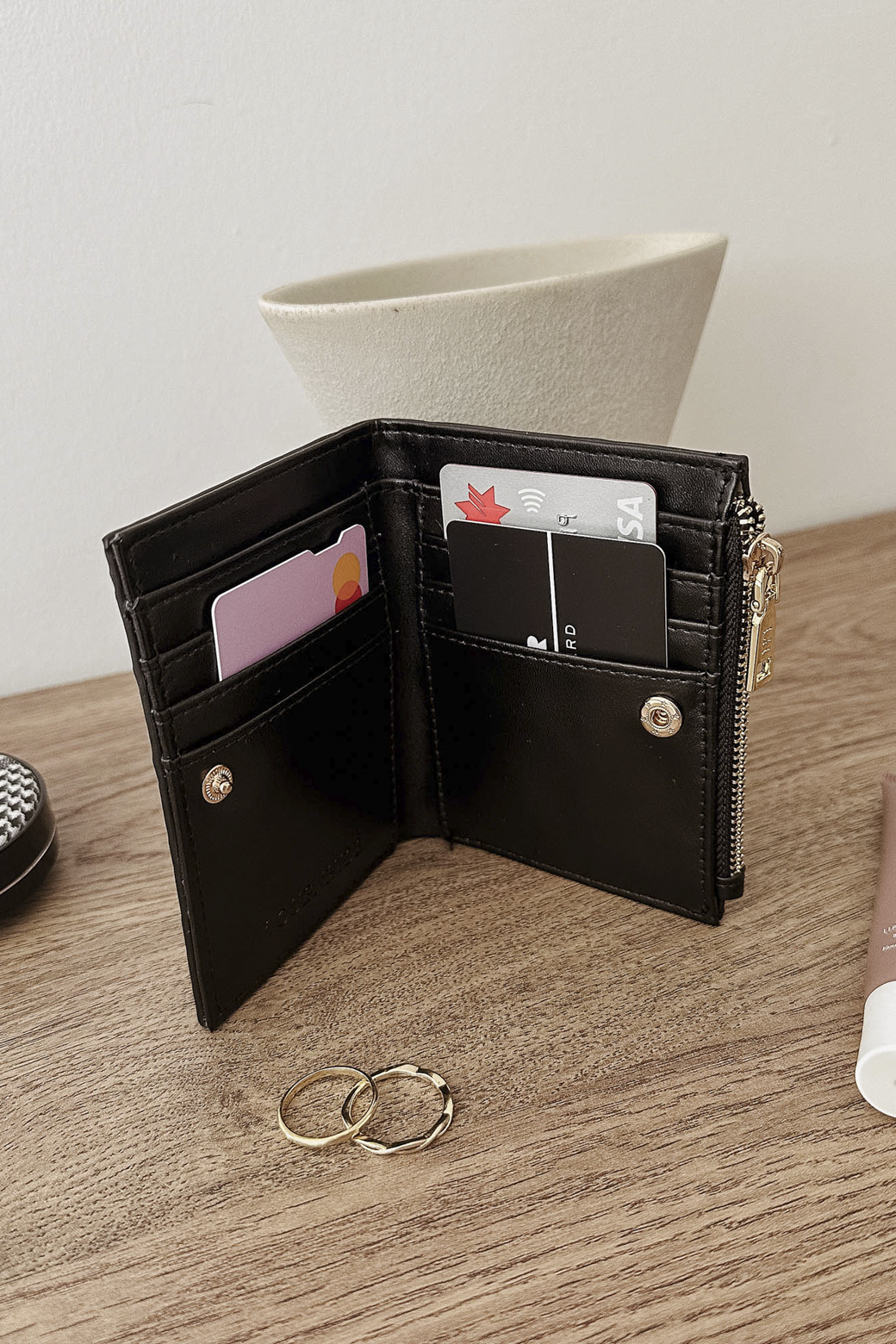 Louenhide Lily Woven Wallet Black