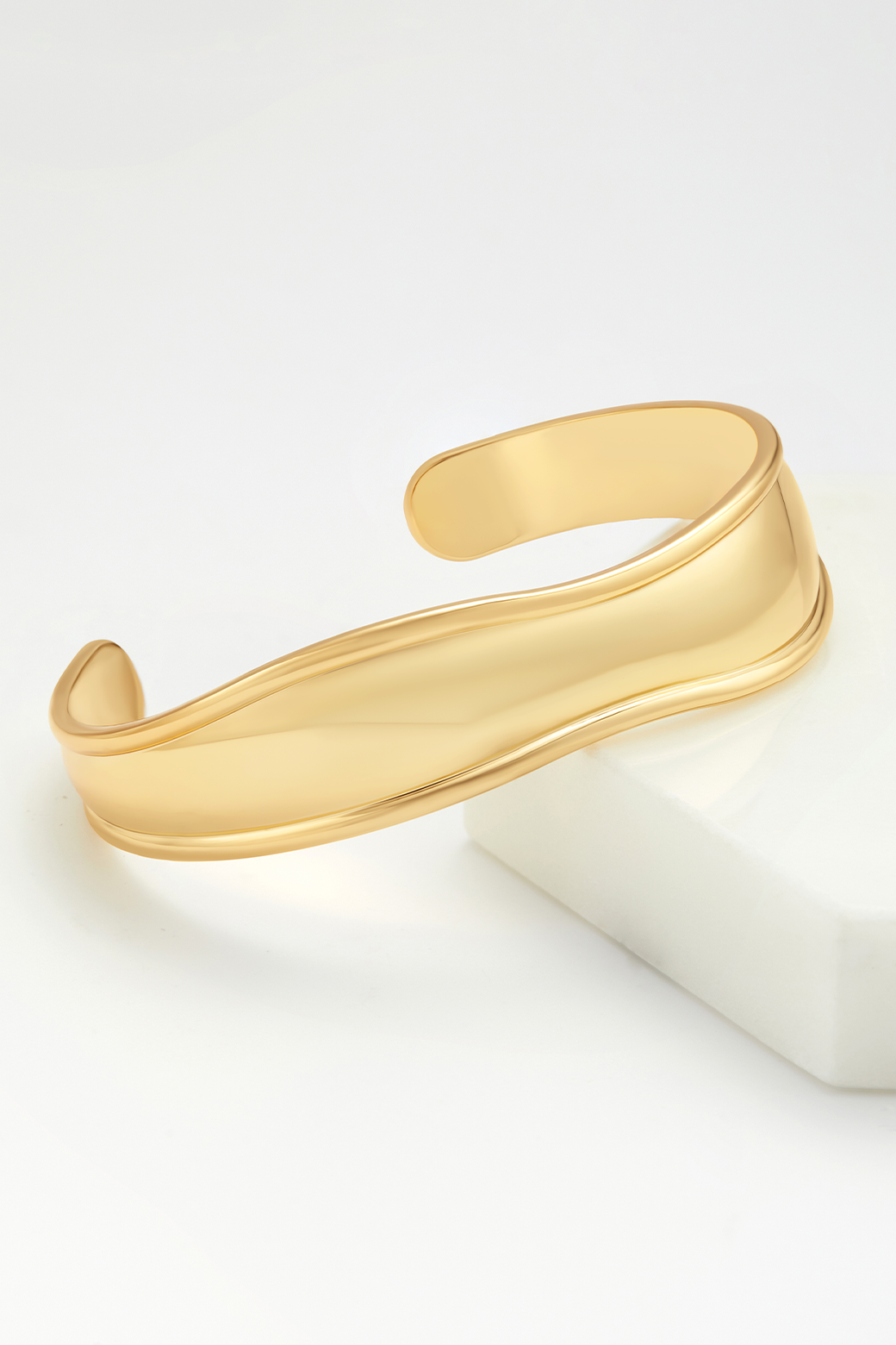Zafino Lauren Cuff Gold