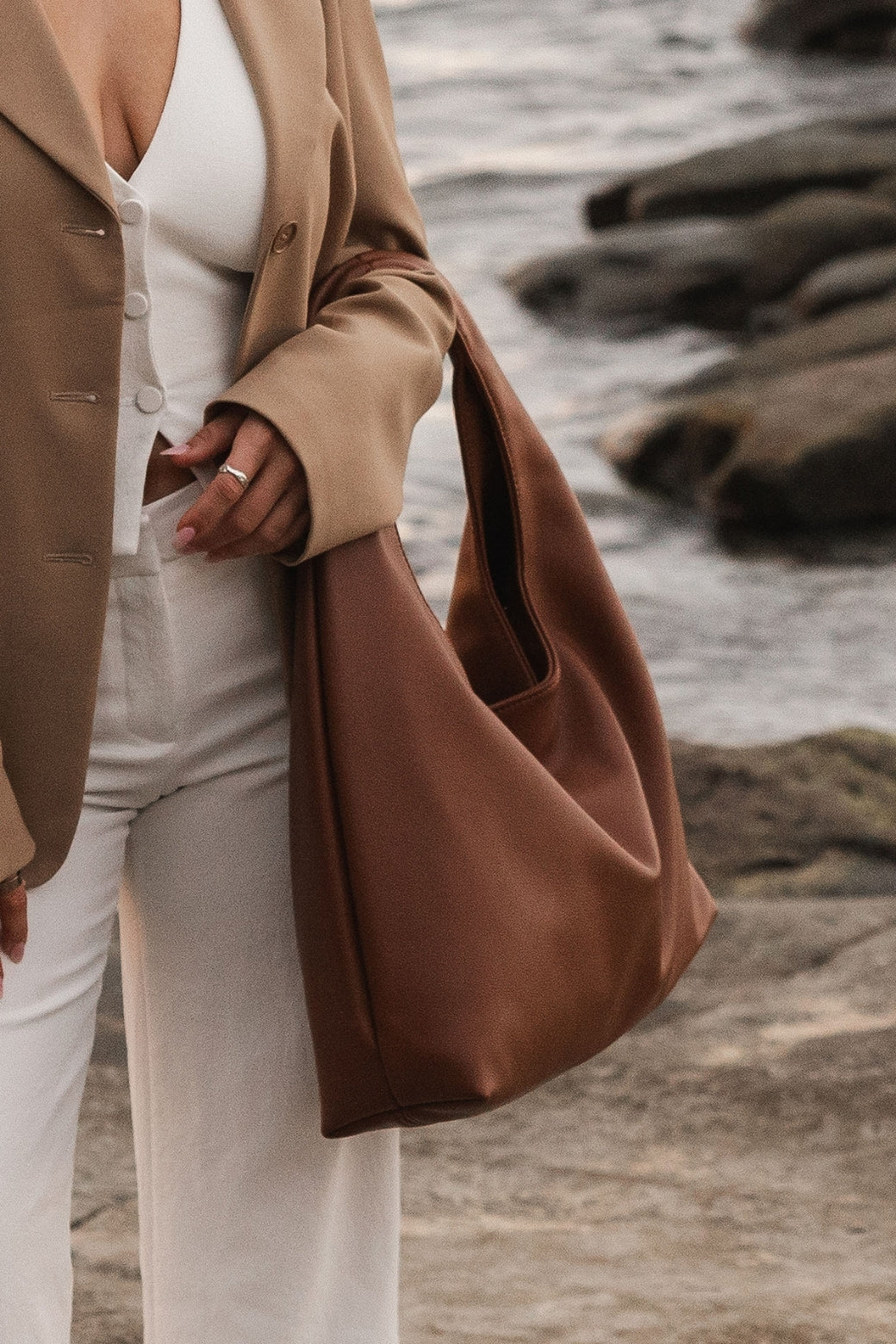 Louenhide Monaco Shoulder Bag Tan