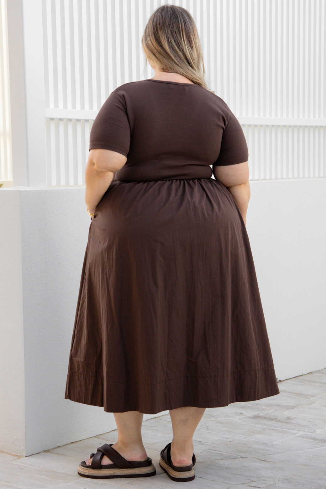 Alicia V Neck Tshirt Midi Dress Chocolate