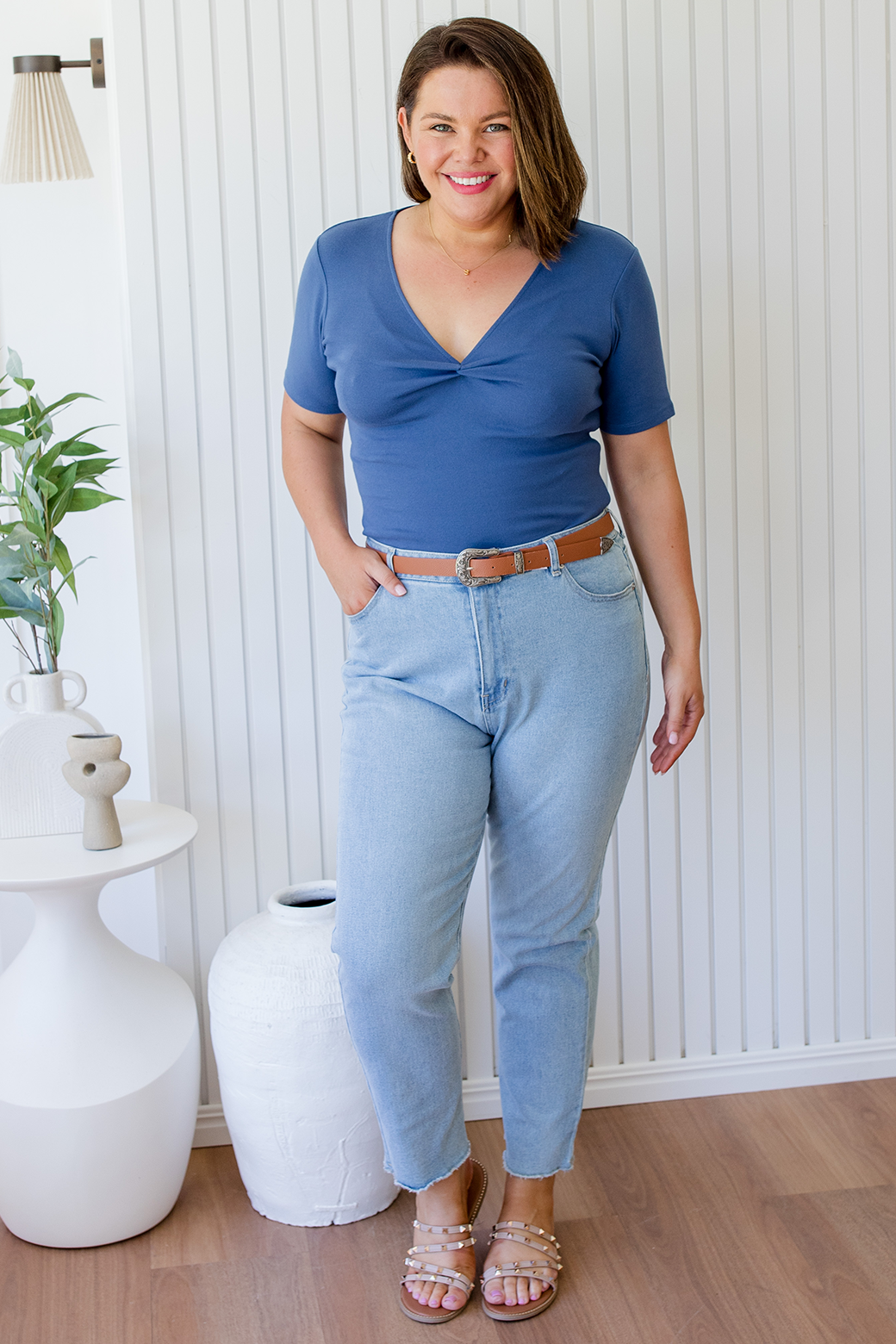 Final Sale | Annie Twist Tee Navy