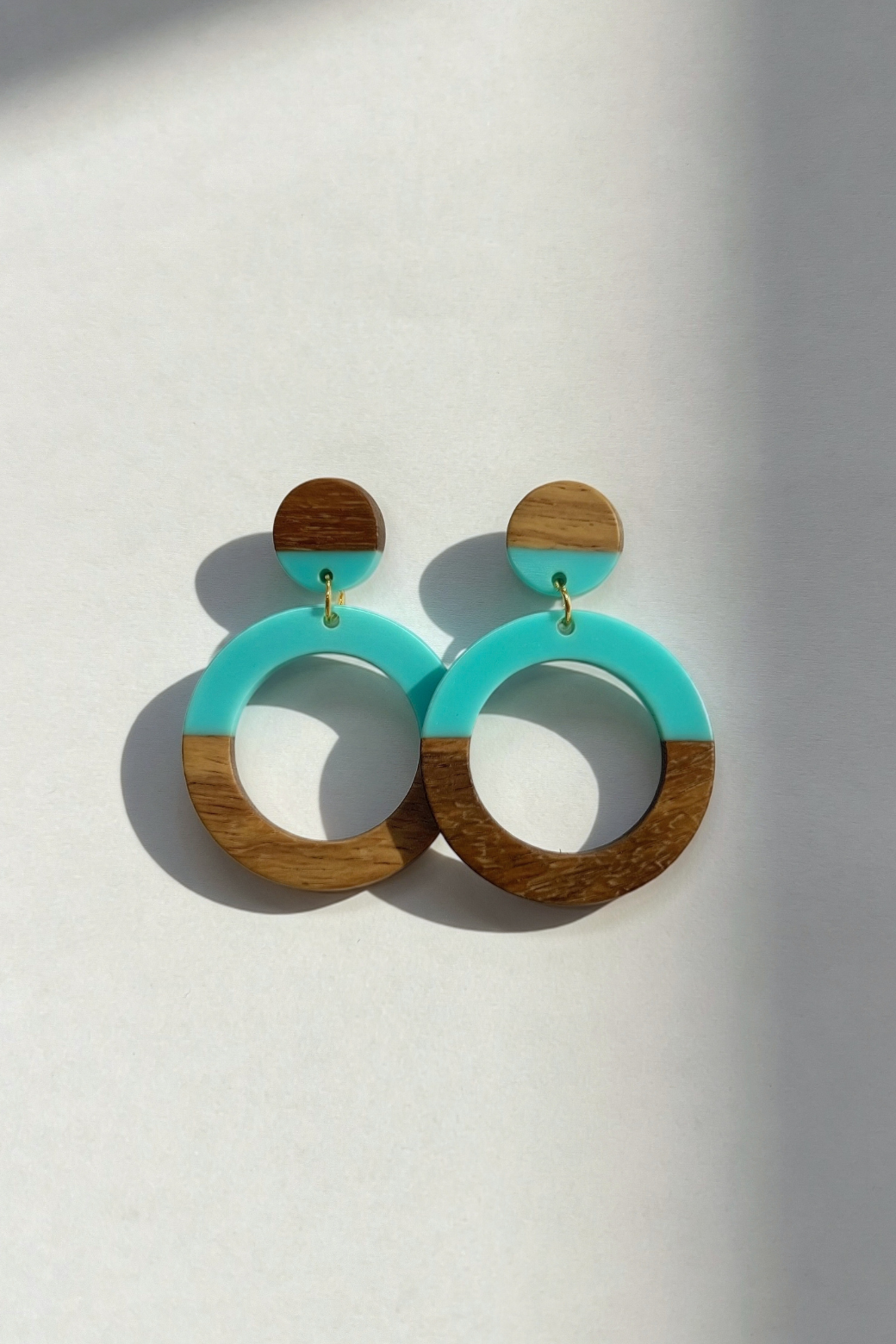 Aqua Contrast Circle Drop Earrings