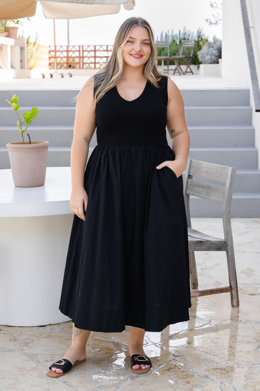 Aria Vneck Midi Dress