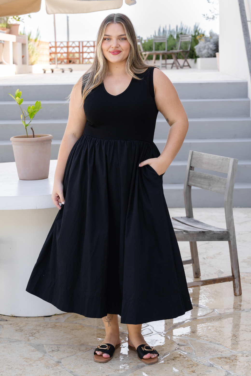 Aria Vneck Midi Dress