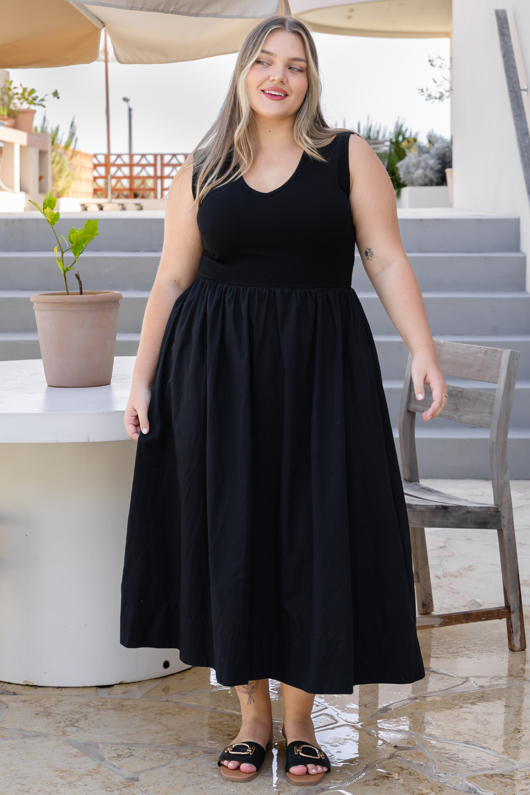 Aria Vneck Midi Dress