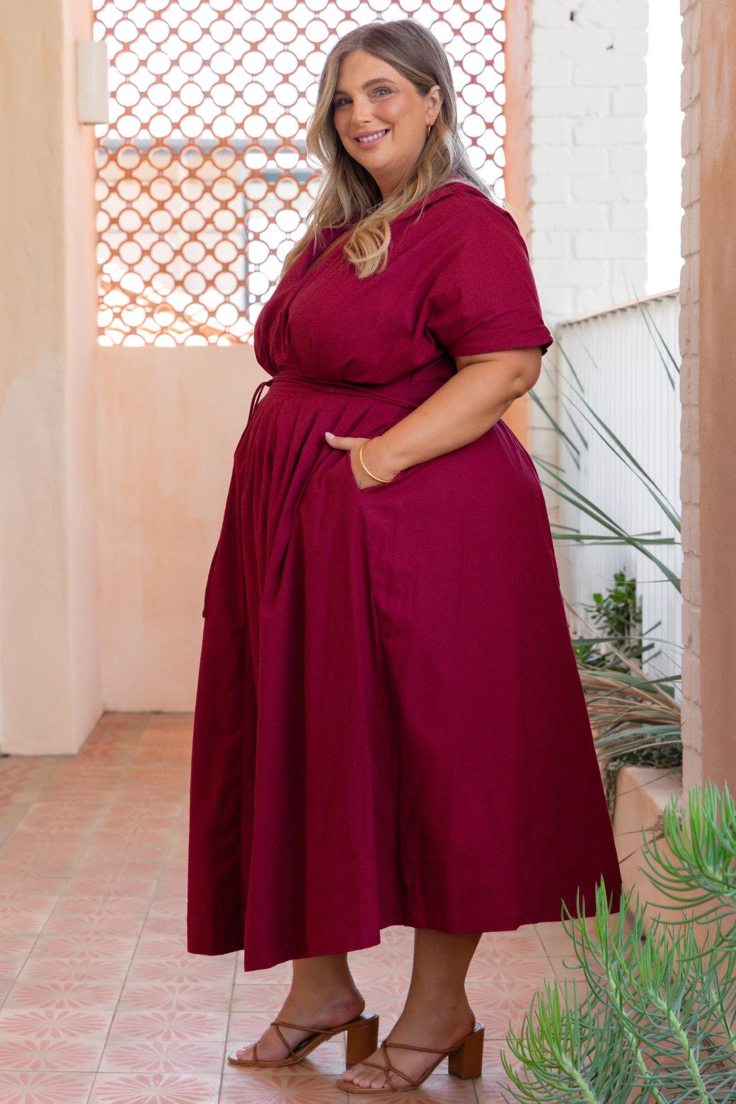 Belladonna Midi Dress Burgundy