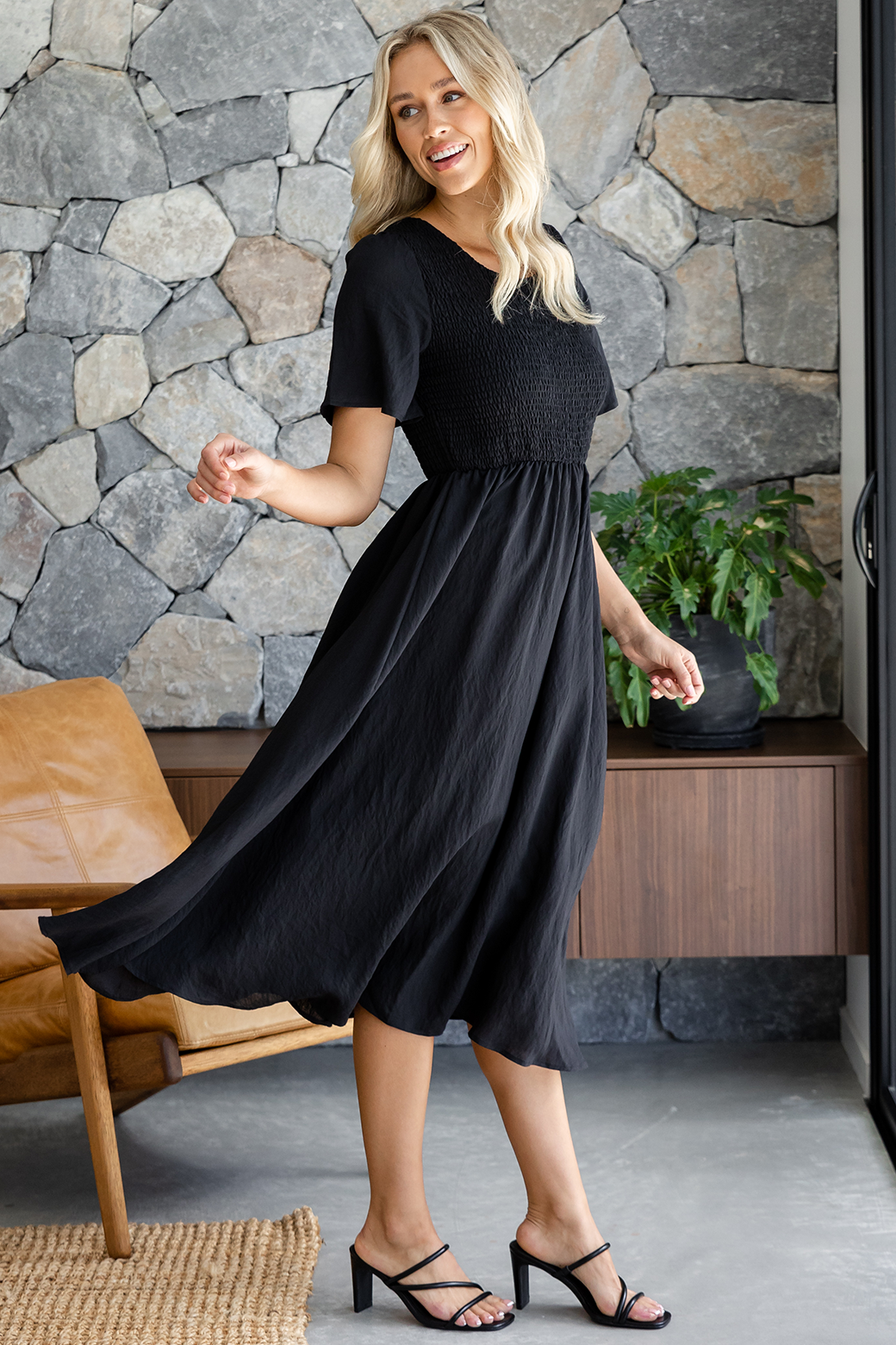 Final Sale | Candace Midi Dress Black