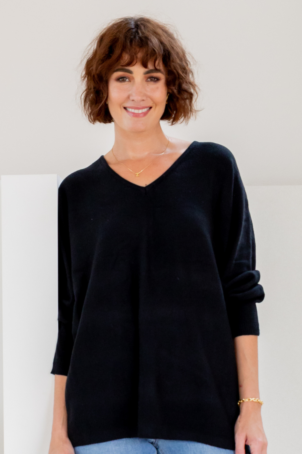 Carson Wool Blend V-Neck Jumper Black