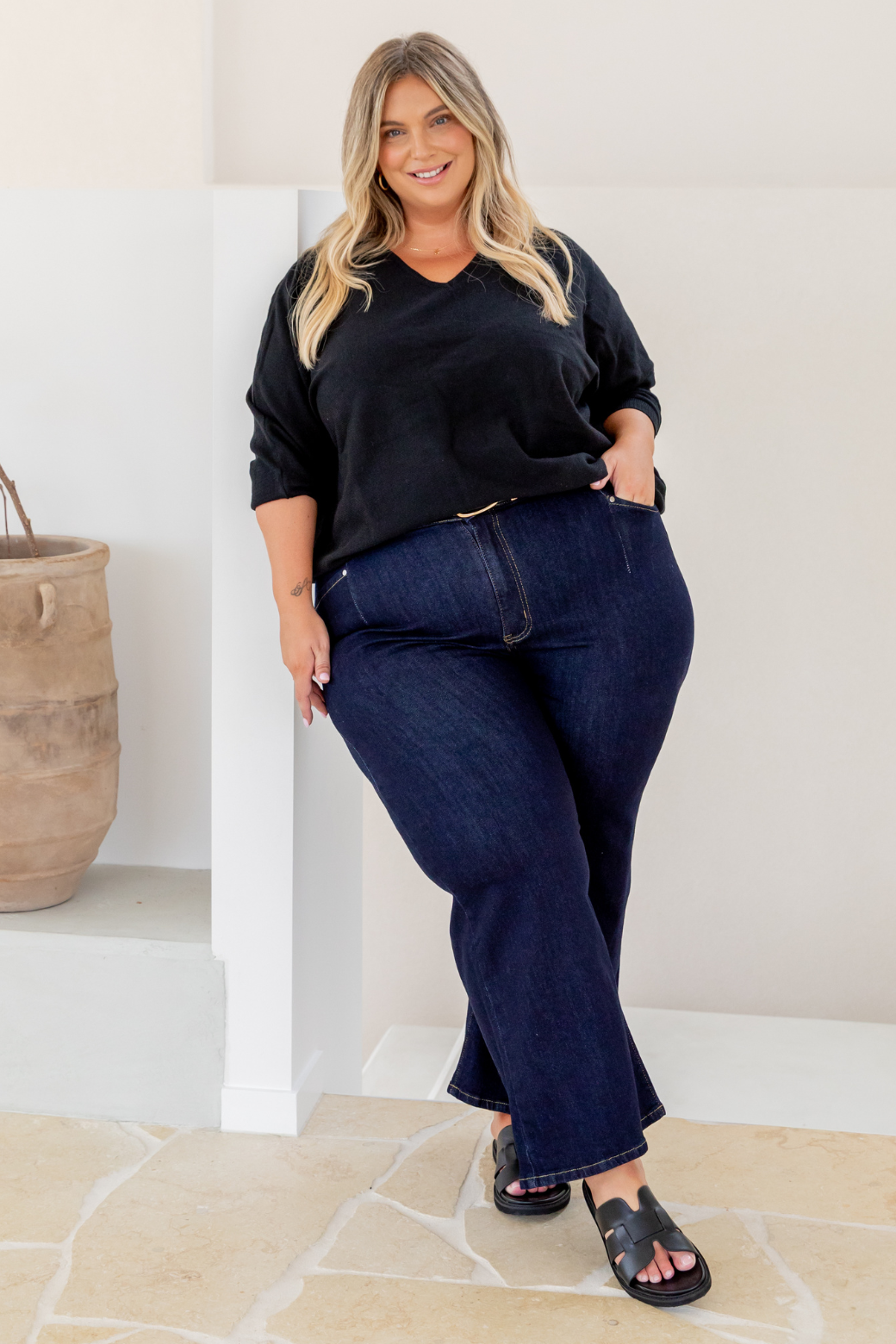 Carson Wool Blend V-Neck Jumper Black