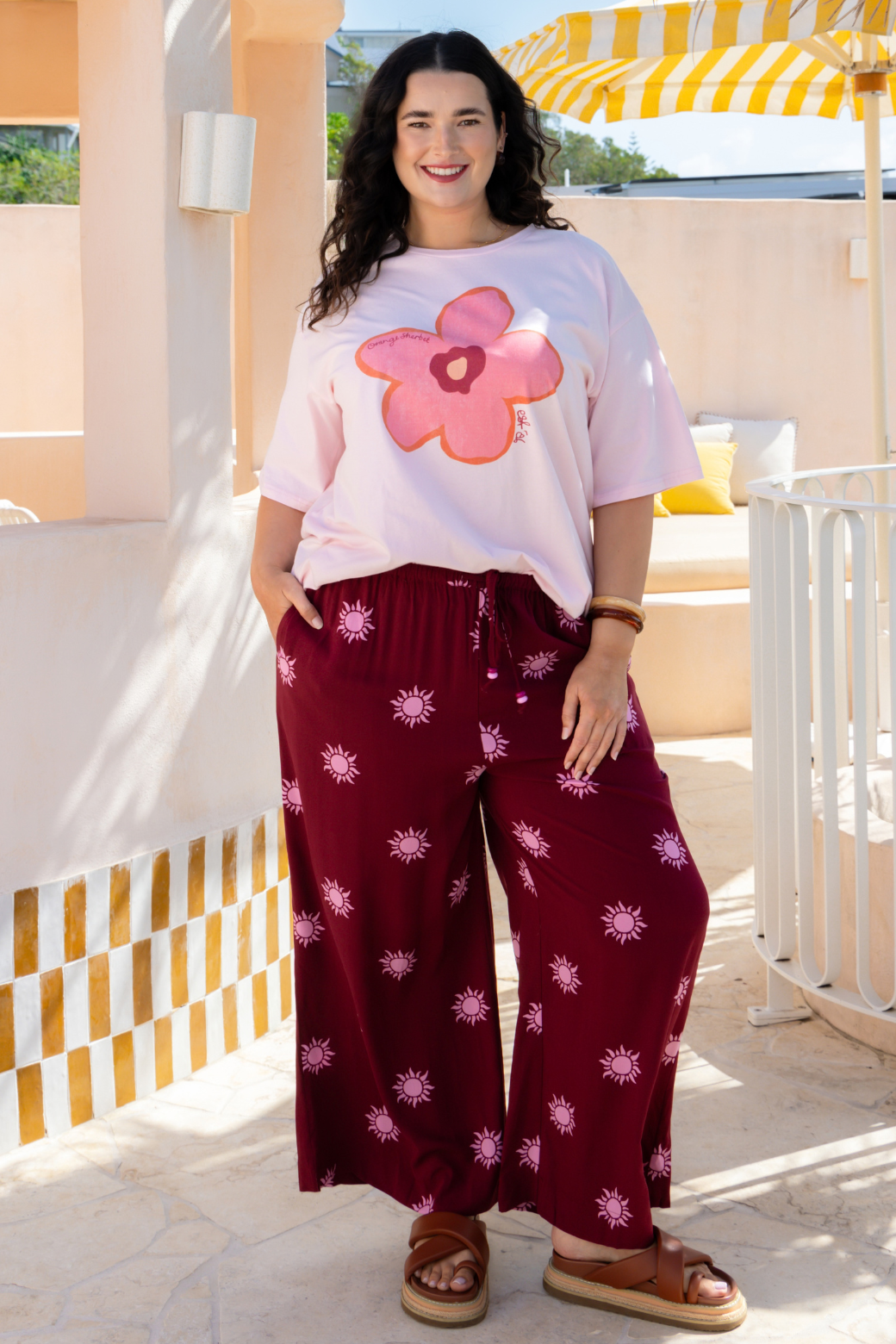 Daisy Graphic Tshirt Pink