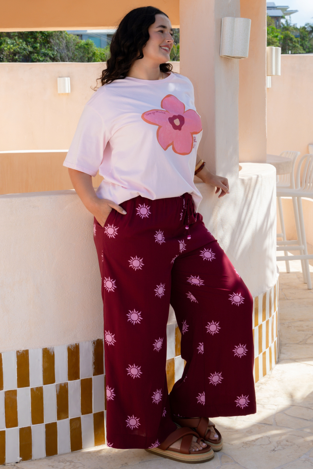 Daisy Graphic Tshirt Pink