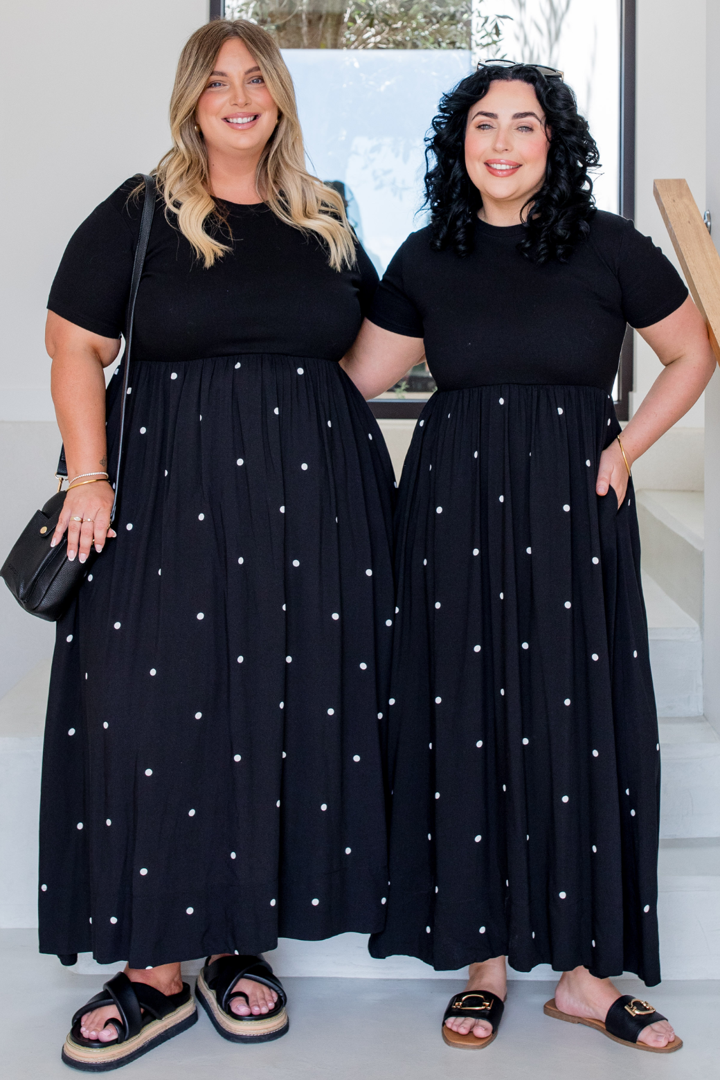 Elka T-Shirt Midi Dress Black White Mini Spot