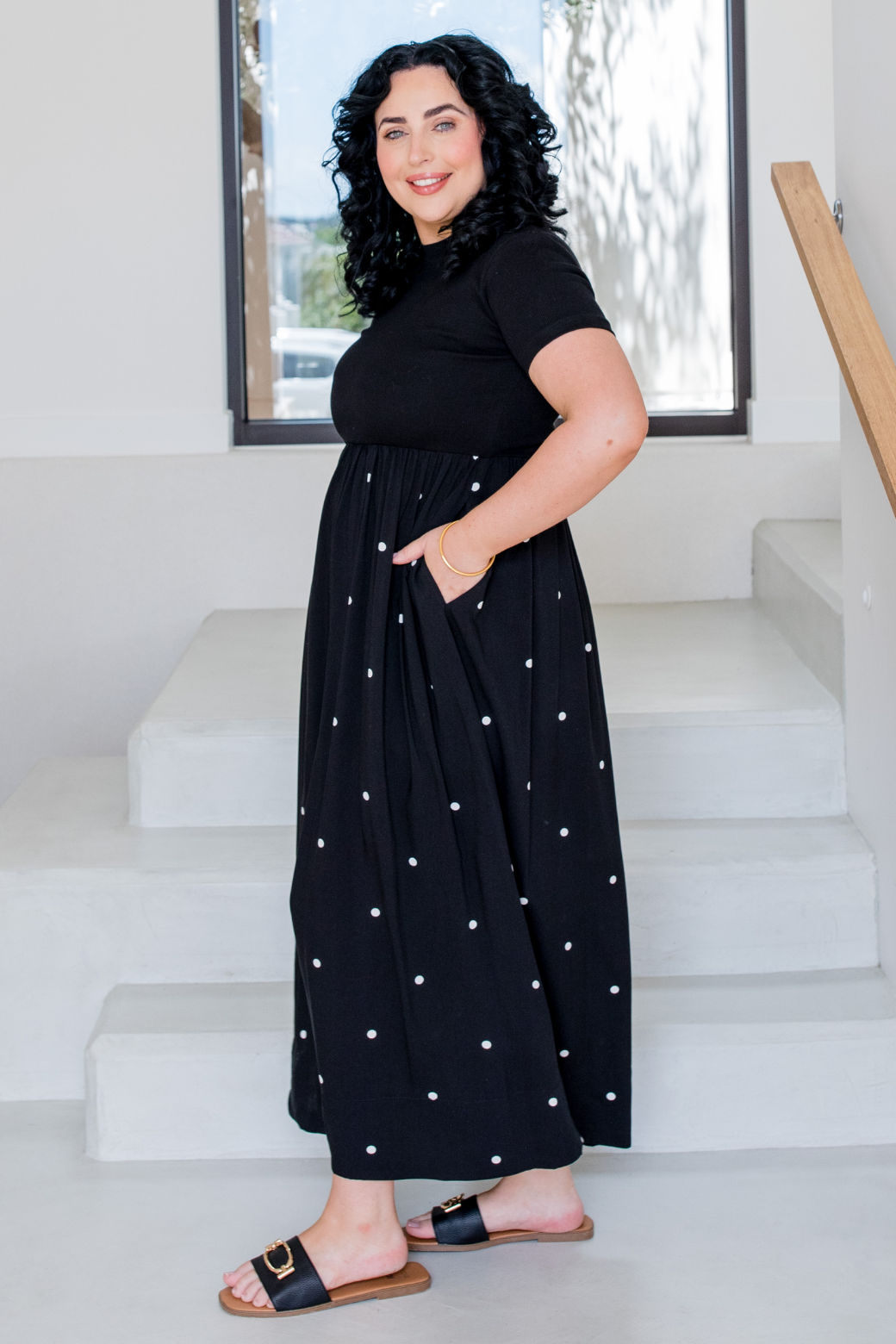 Elka T-Shirt Midi Dress Black White Mini Spot