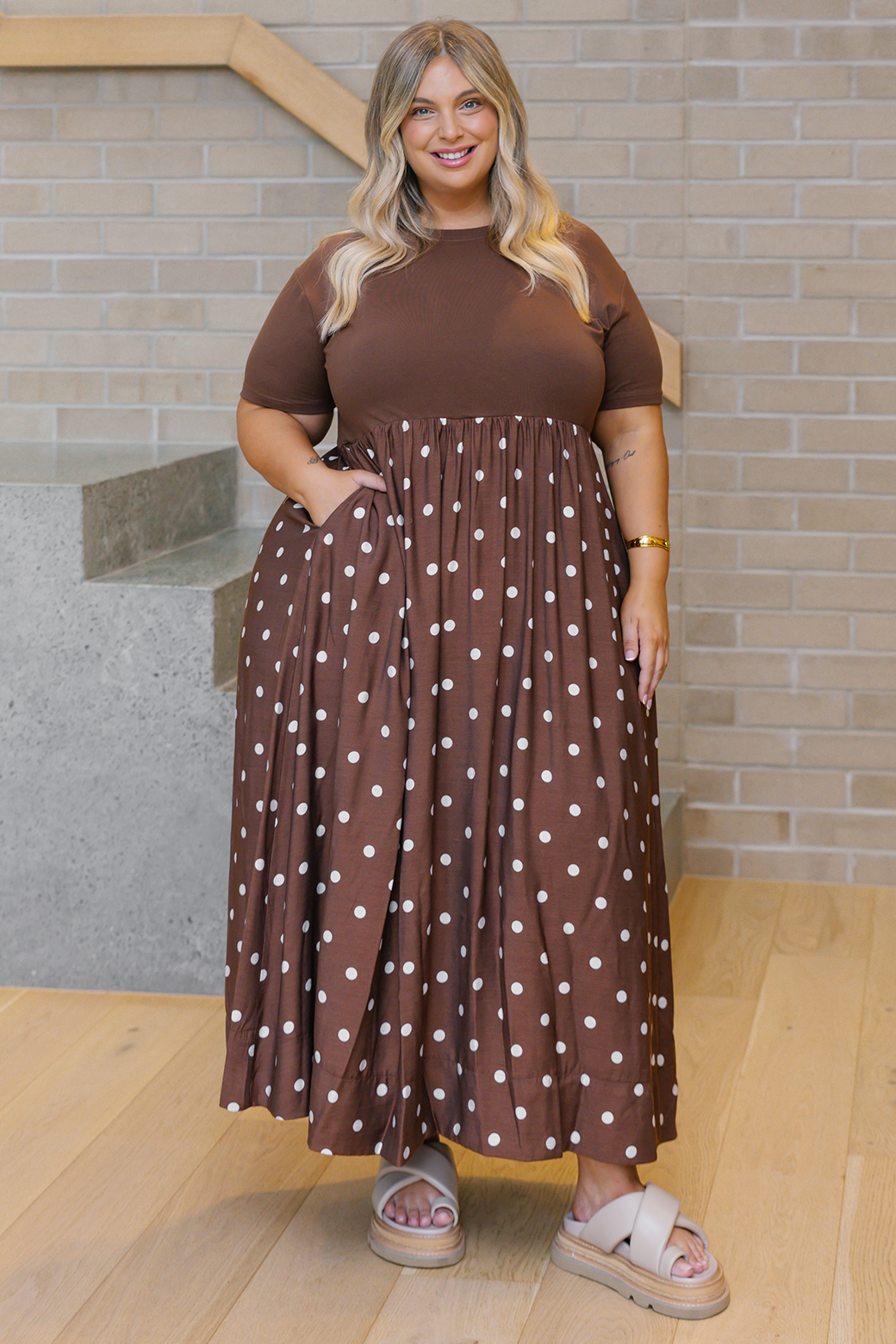 Elka T-shirt Midi Dress Choc Spot