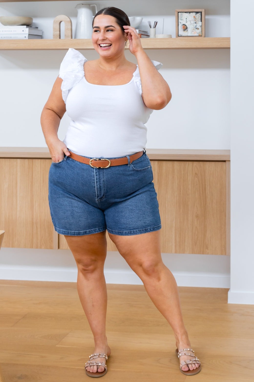 GiseleHourglassDenimShortMidBlueWash_8.jpg