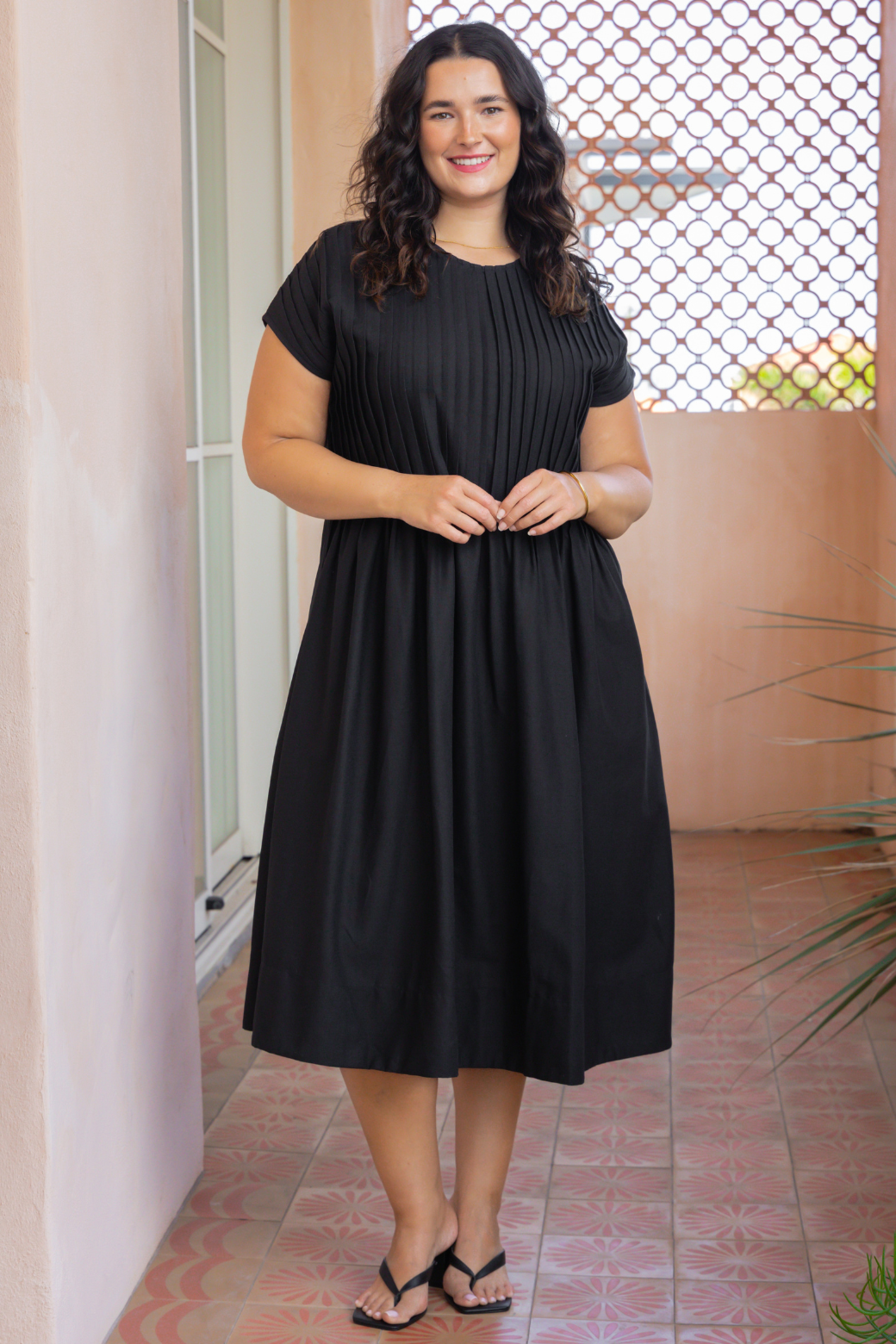 Heather Pleated Midi Dress Black