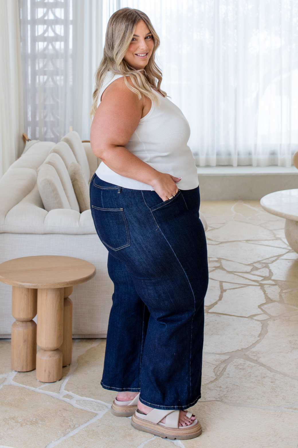 Jones Scoop Tank White