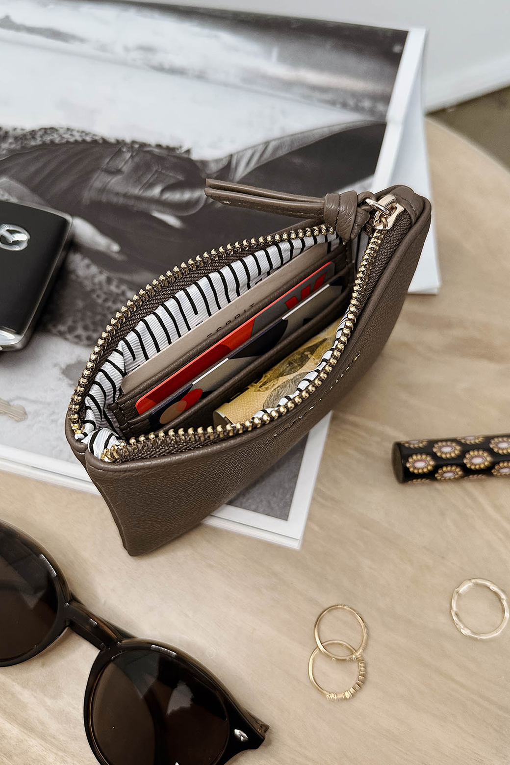 Louenhide Kuta Purse Mocha