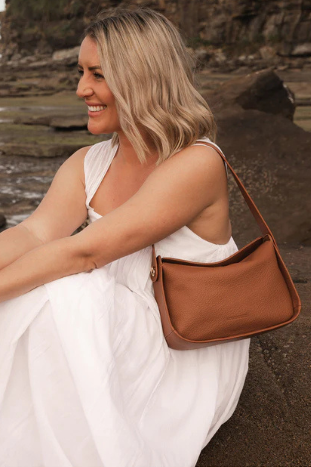 Louenhide Maddie Shoulder Bag Tan