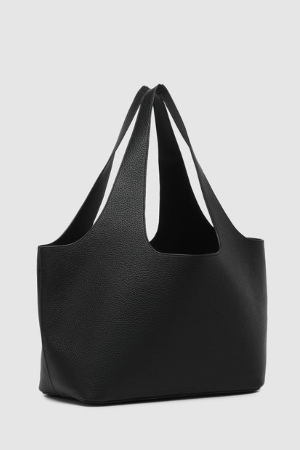 LouenhidePaisleyHandbagBlackResized_4.png