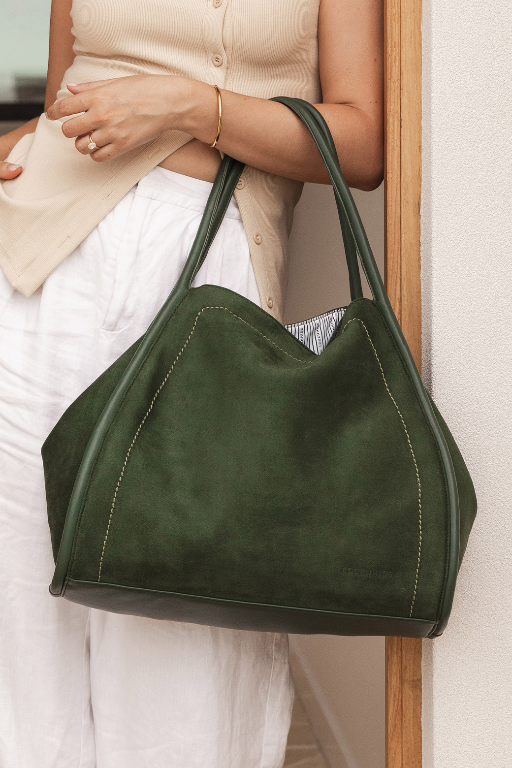 LouenhideSuttonShoulderBagForestGreen_2.png