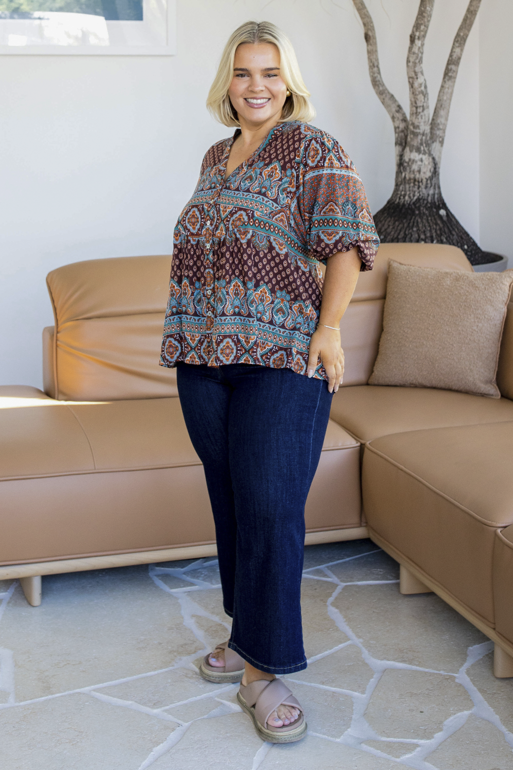 Louie Top Lily Print Chocolate