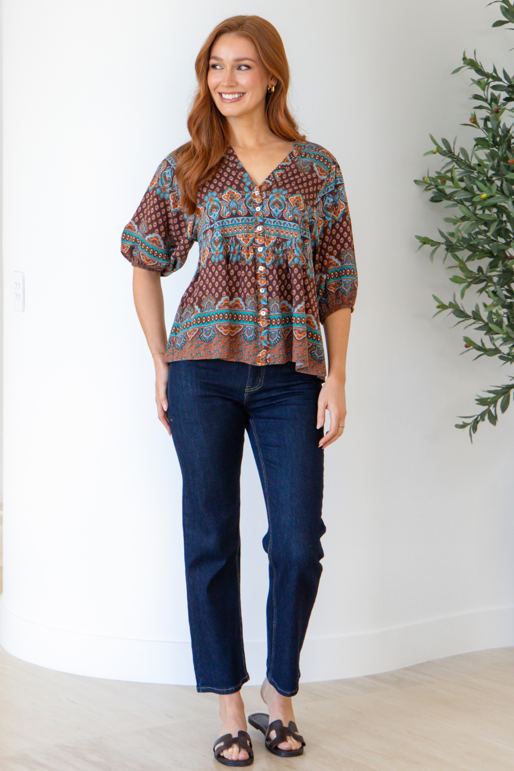 Louie Top Lily Print Chocolate