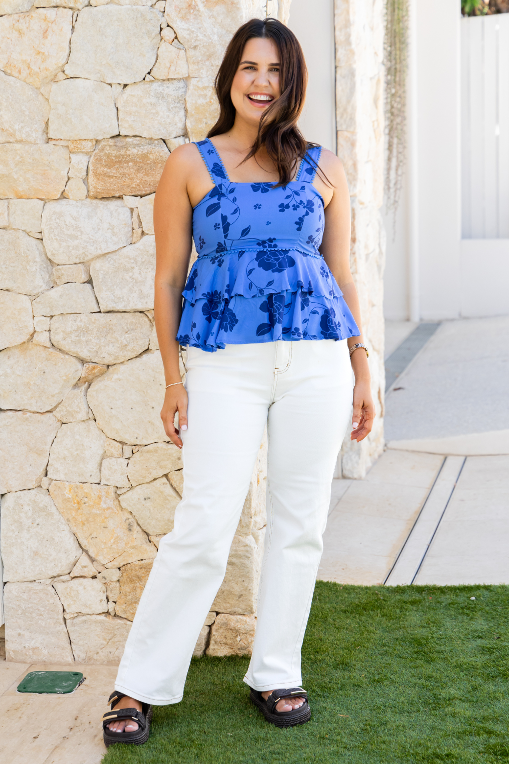 Lucy_Straight_Fit_Off_White_Jean.png