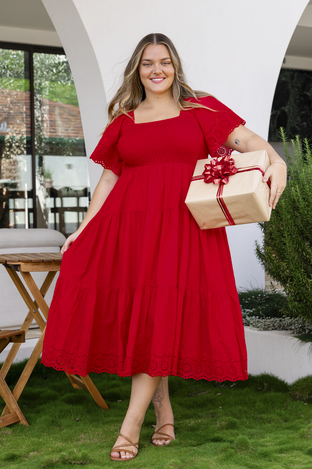 MoniqueMidiDressBroderieAnglaiseRed_2.png