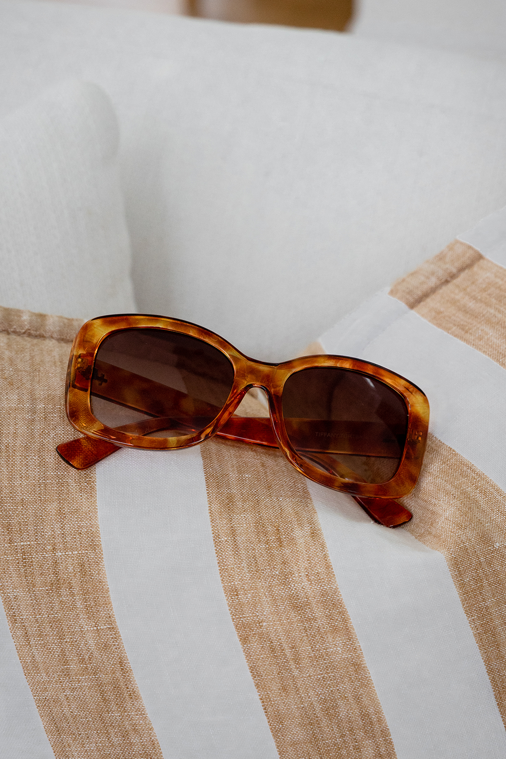 Tiffany 2024 tortoise sunglasses