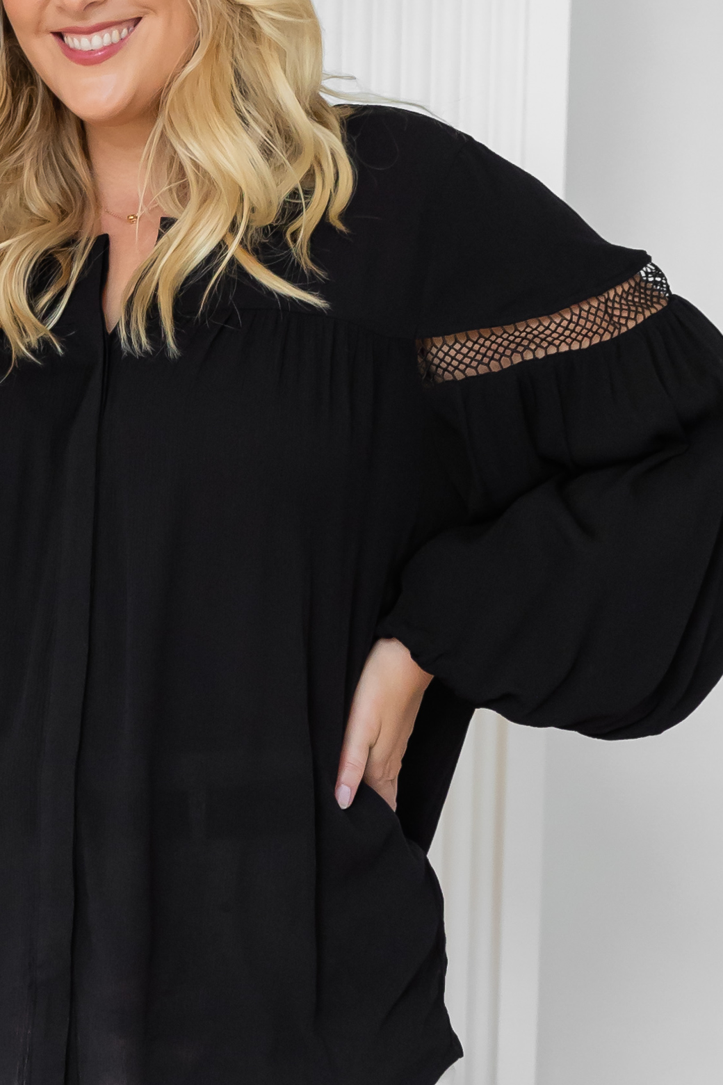 FINAL SALE Mia Flowy Top Black