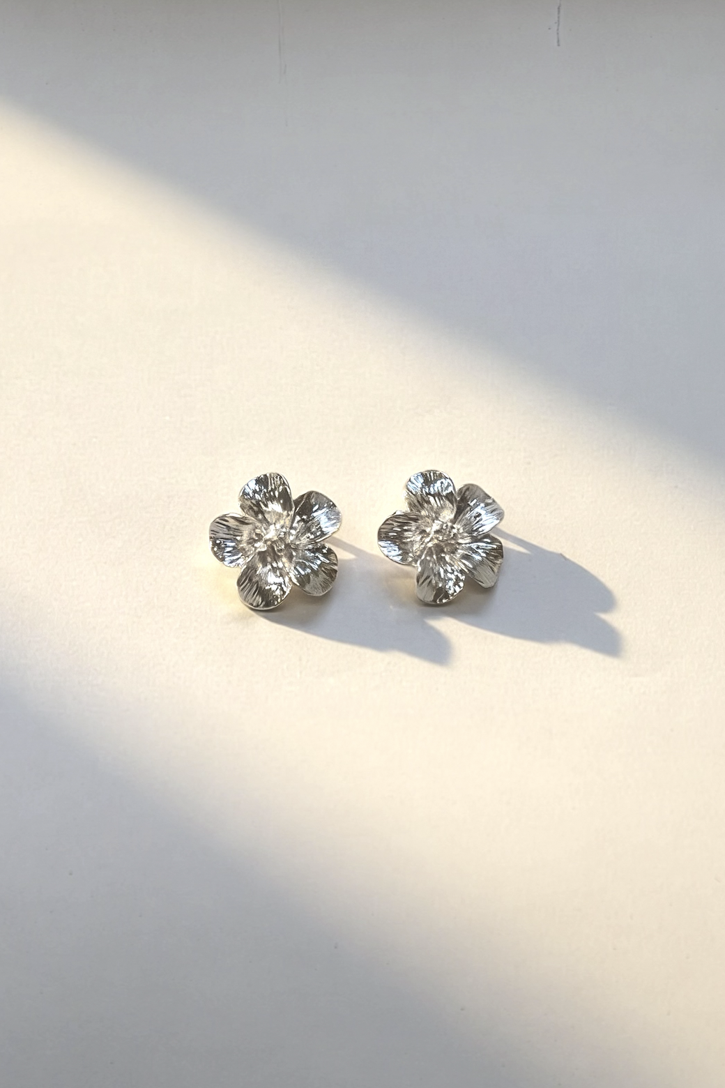 Silver Etched Flower Earrings