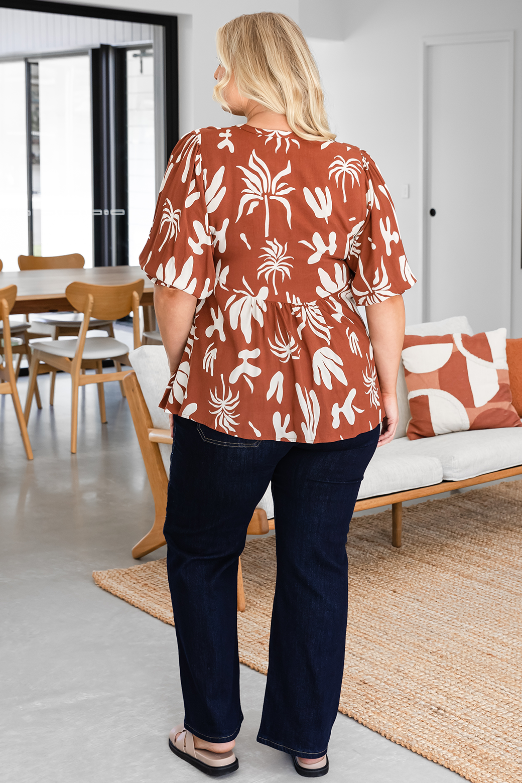 Final Sale | Susie Top Bora Print Dark Tan