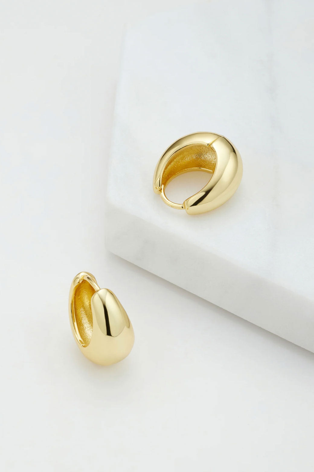 Zafino Steph Large Hoop Earring Gold