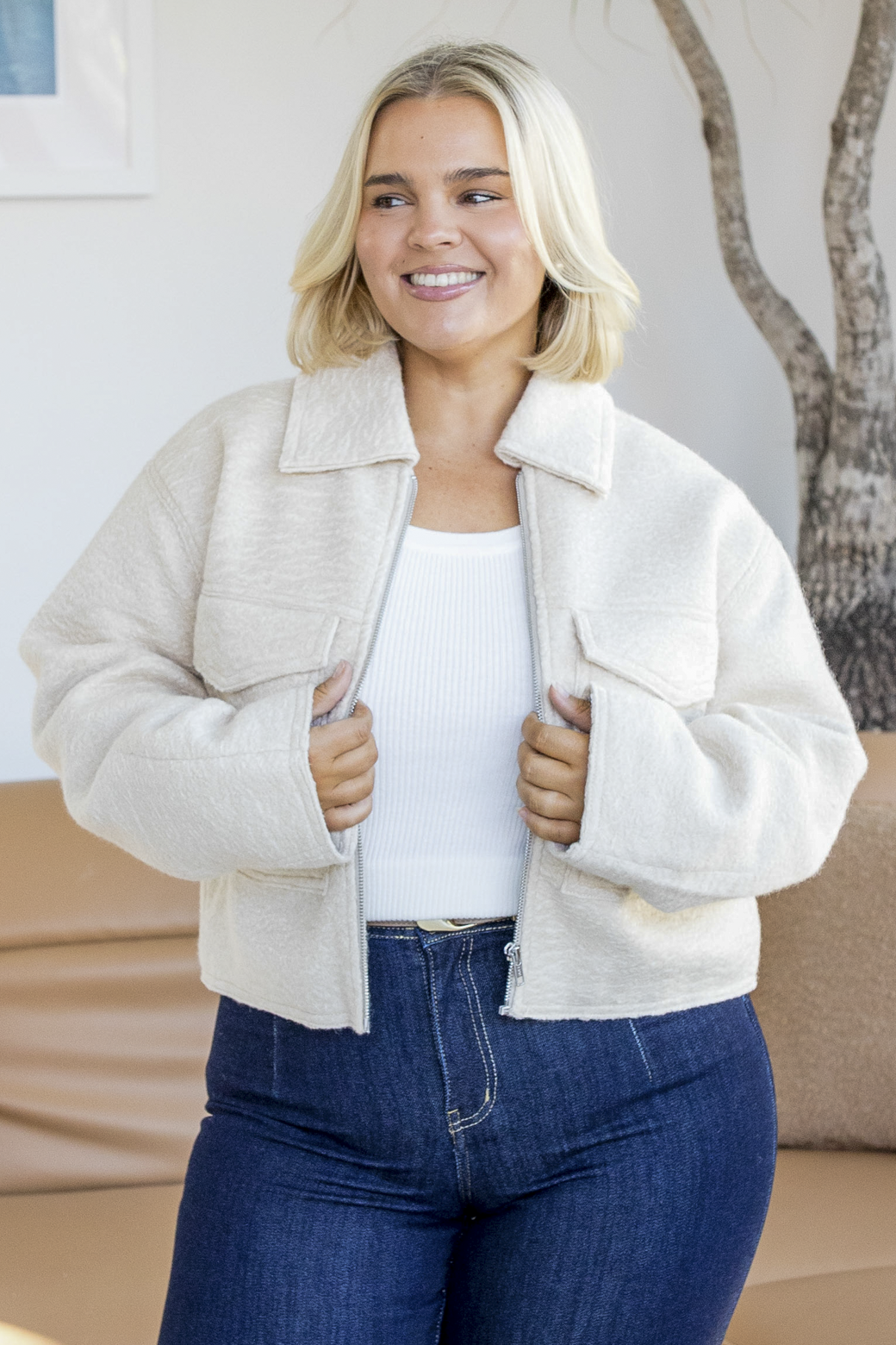 Valentina Crop Jacket Beige